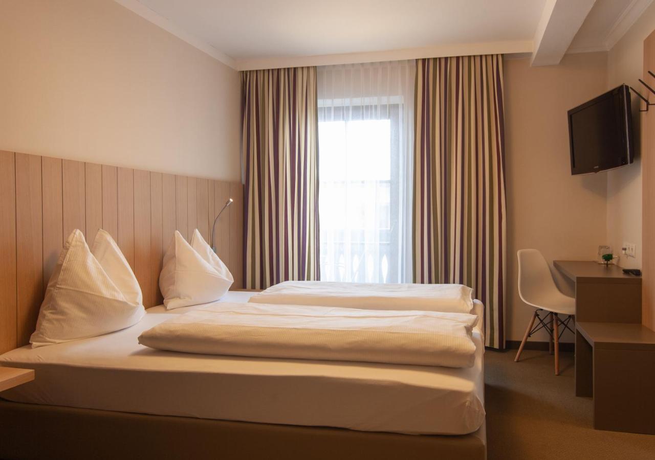 Neuwirt - Boutiquehotel & Wirtshaus Bad Vigaun Exteriör bild
